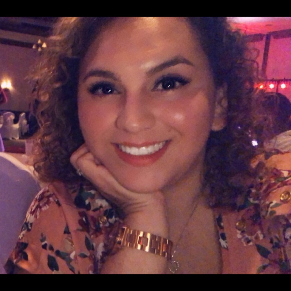 Meet your Posher, Vanessa